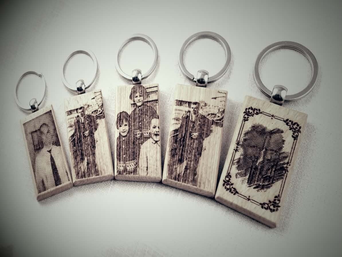 Porte-clés en Bambou Rectangulaire Personnalisé – Gravure Photo / Texte