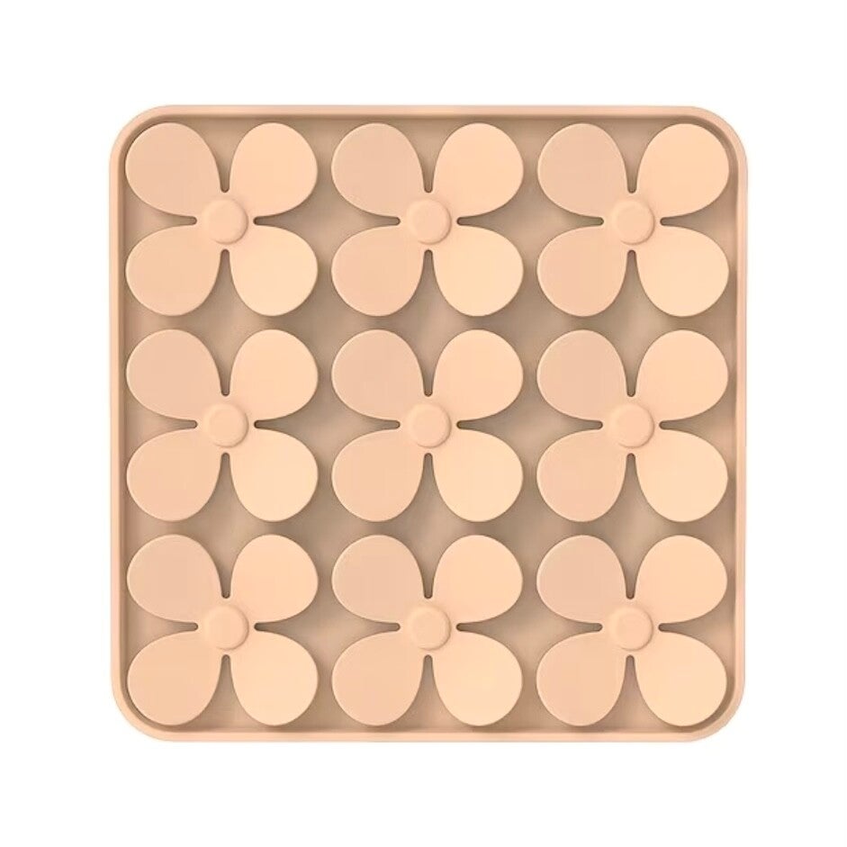 Blossom Forage Feeder | snuffelmat voor paarden beige