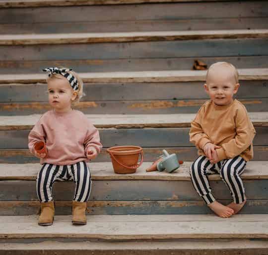 Black & white stripes pants