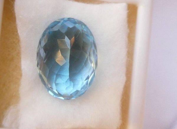 Blue Topaz -  22.70 ct
