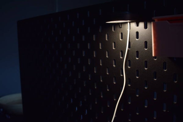 Skadis lamp voor ophang bord