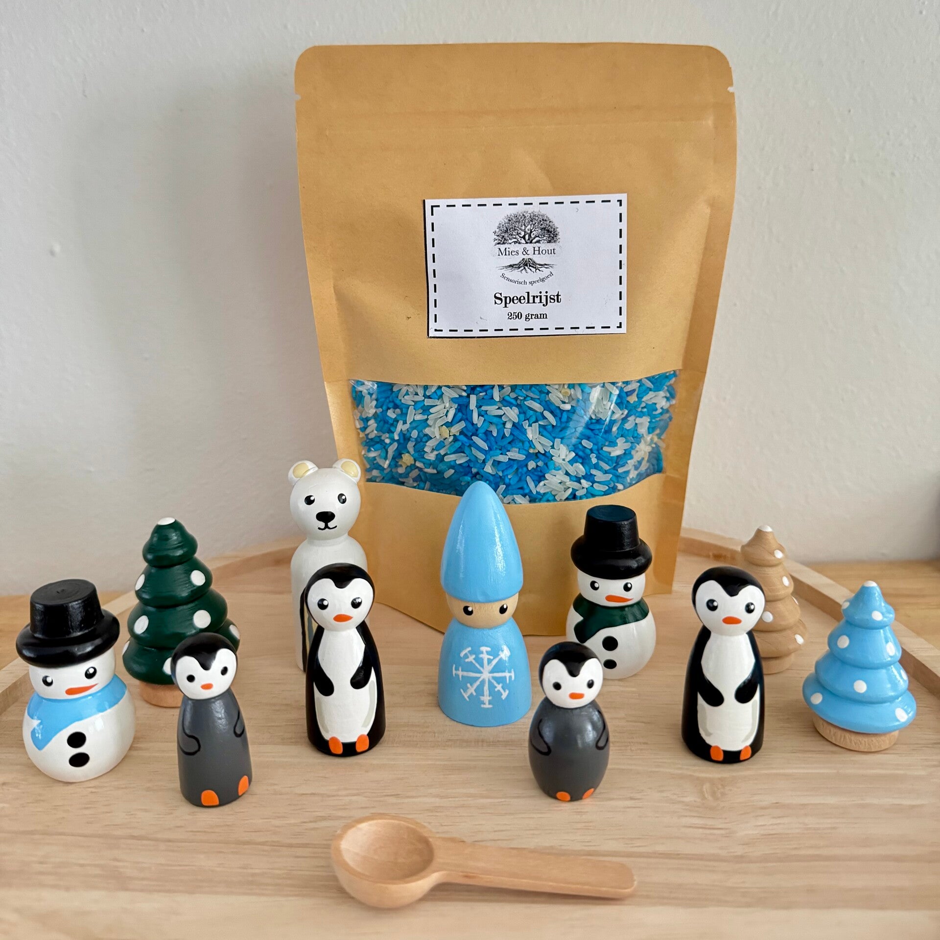 Winter pegdolls met speelrijst