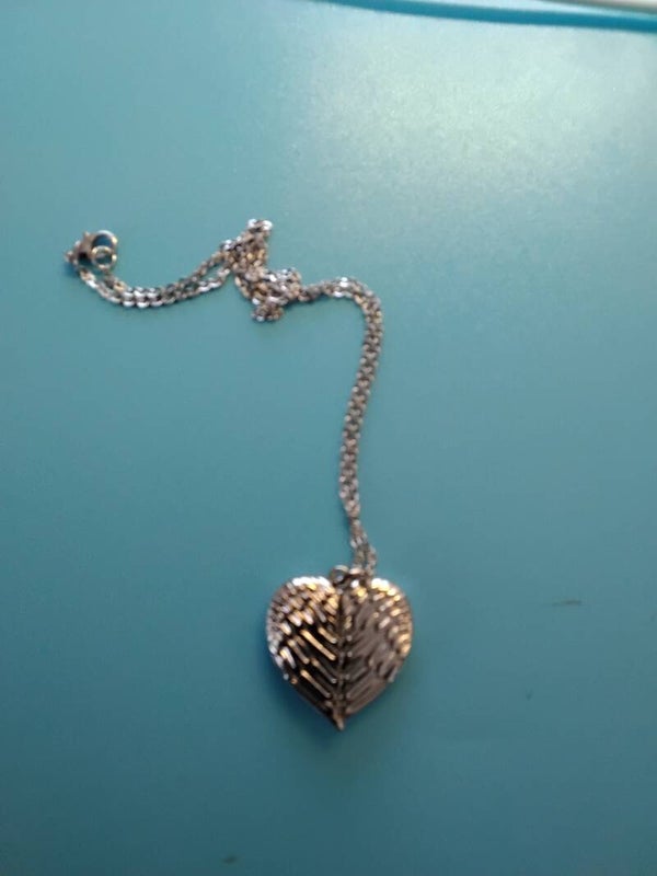 collier coeur aile d'ange