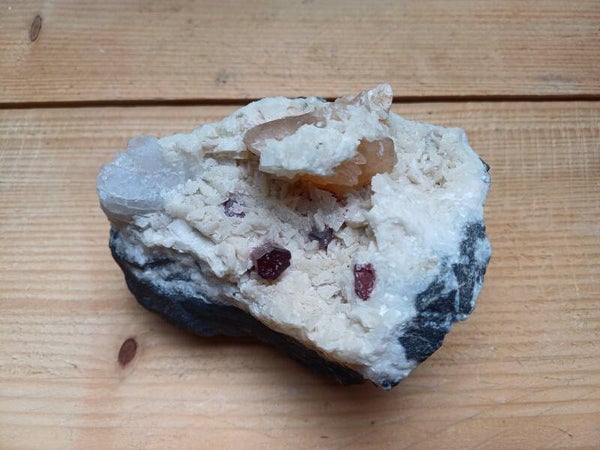 Cinnabar+Dolomiet Tongren mijn, Guizhou, China