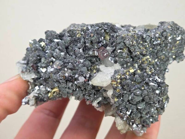 Galeniet, Kwarts, Calciet UV