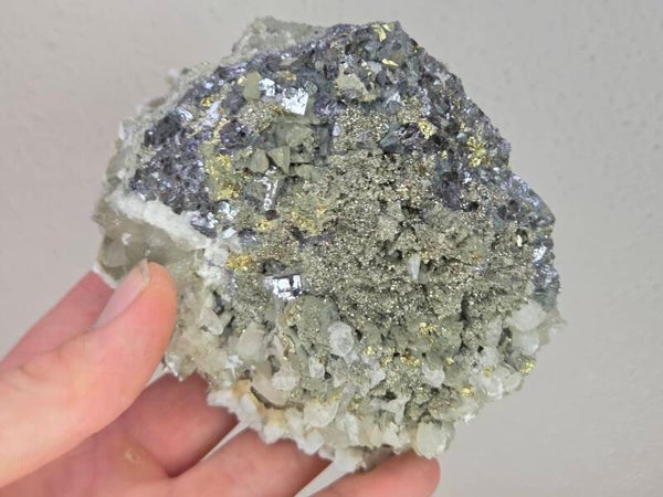 Galeniet met Calciet UV en Pyriet