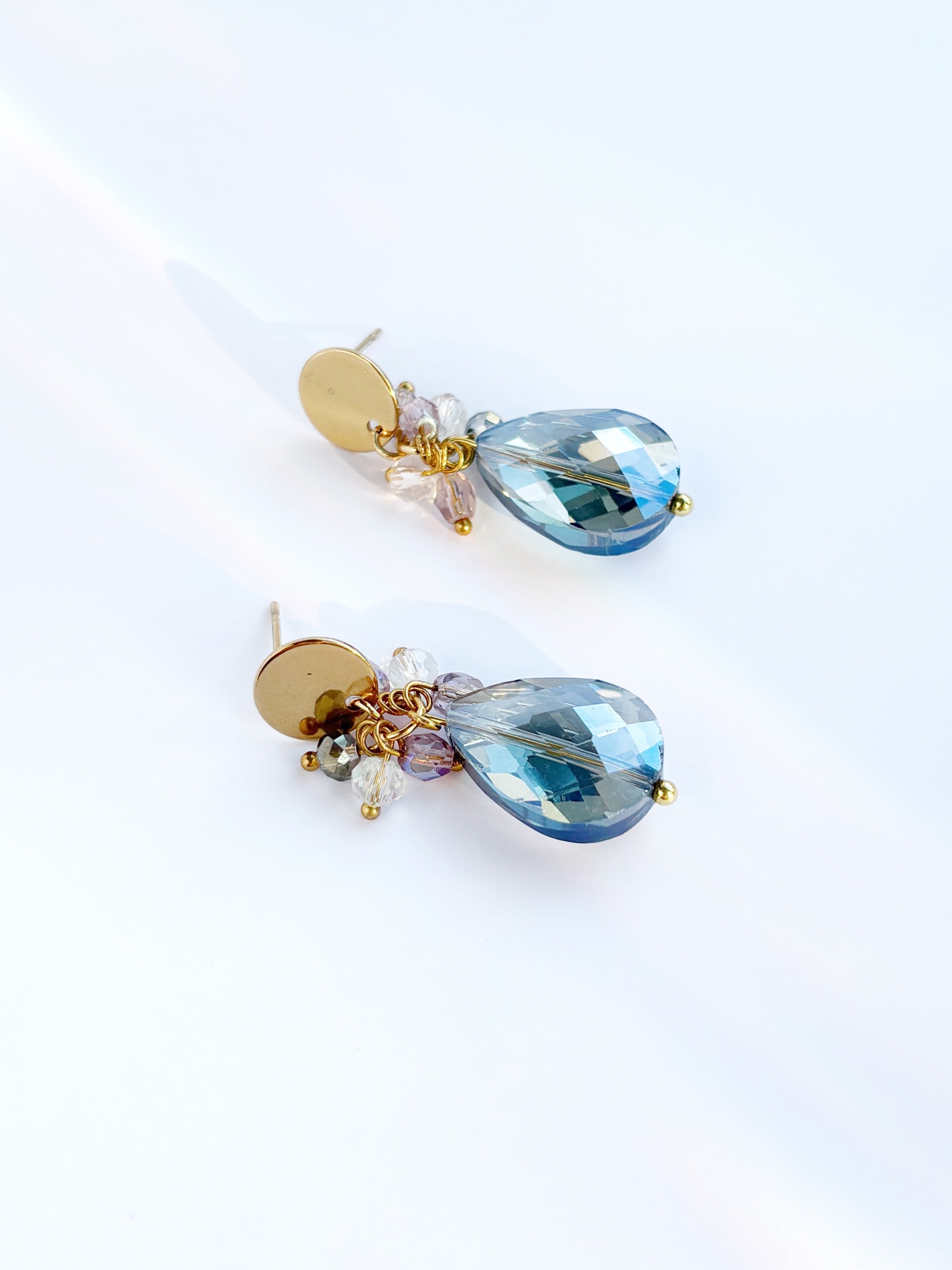 Shiny Crystals Earrings