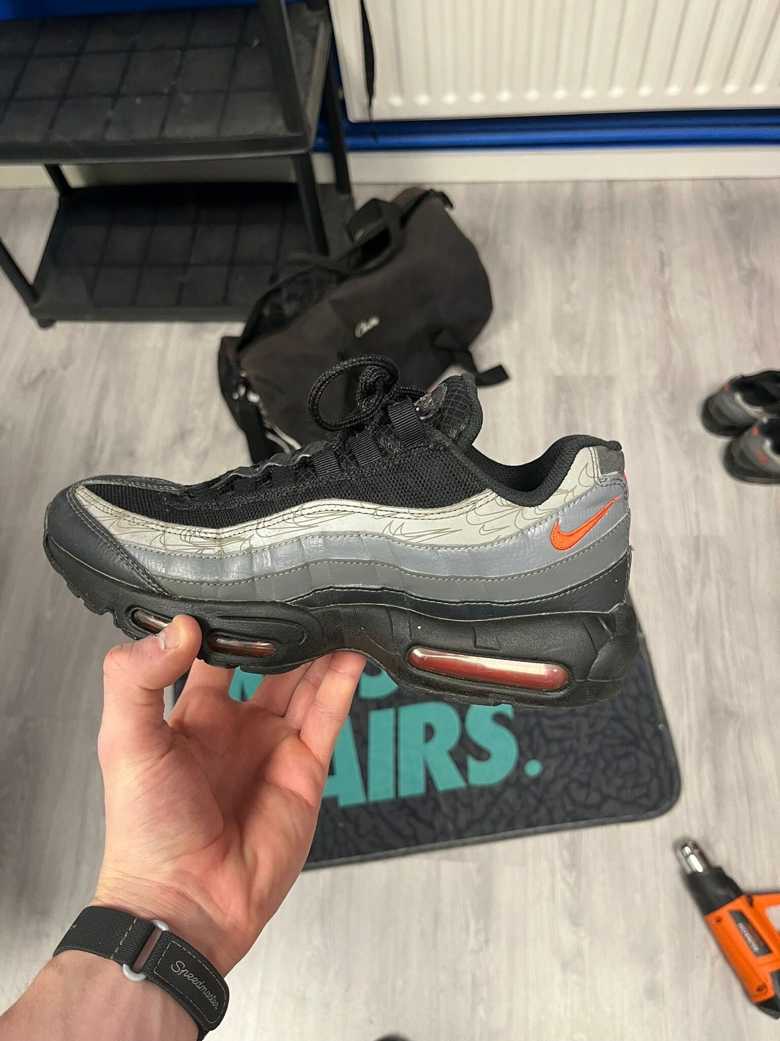 Airmax 95 3M logo