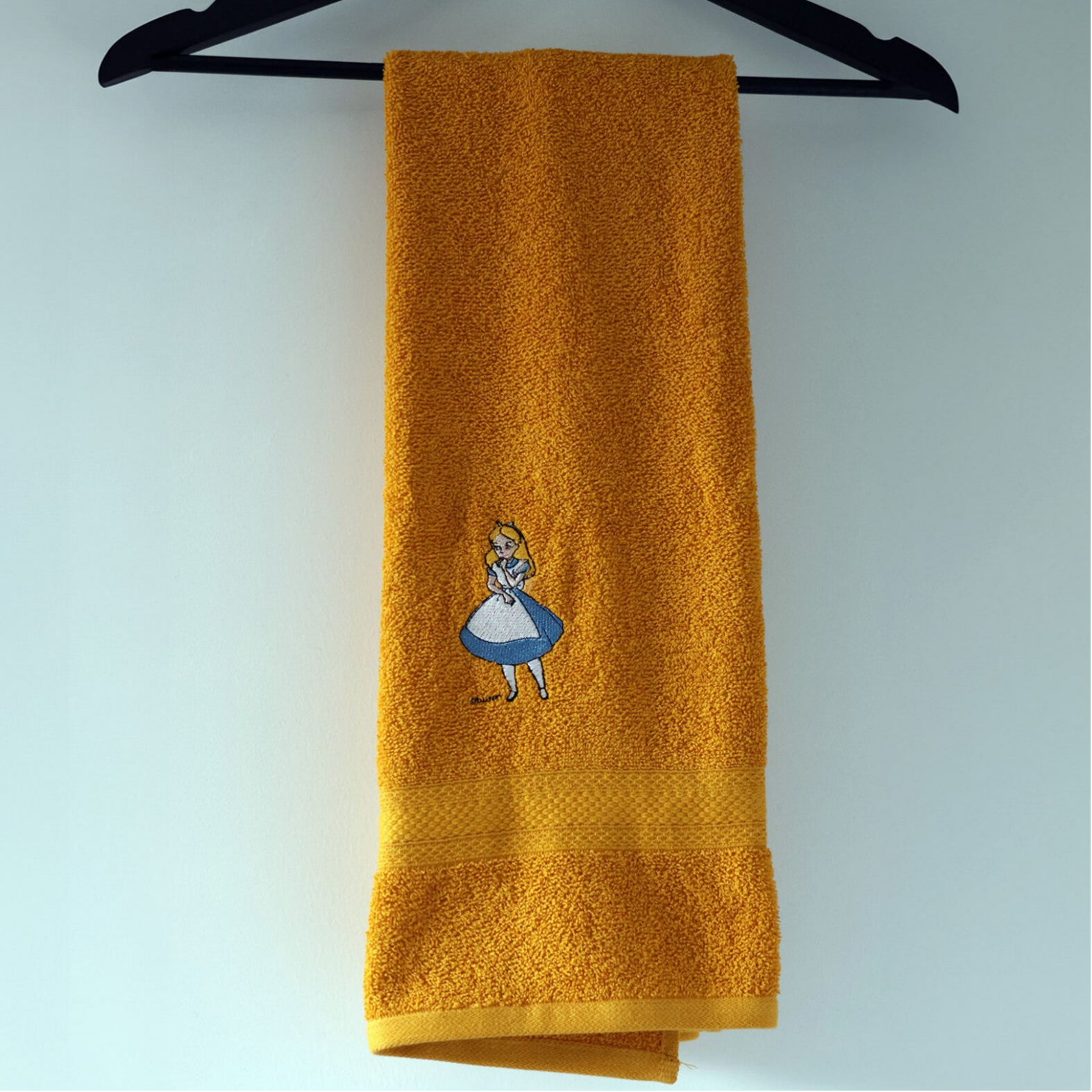 Geborduurde badhanddoek Alice