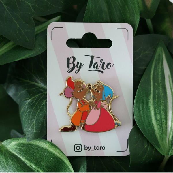 Jaq en Perla Fantasy Pin