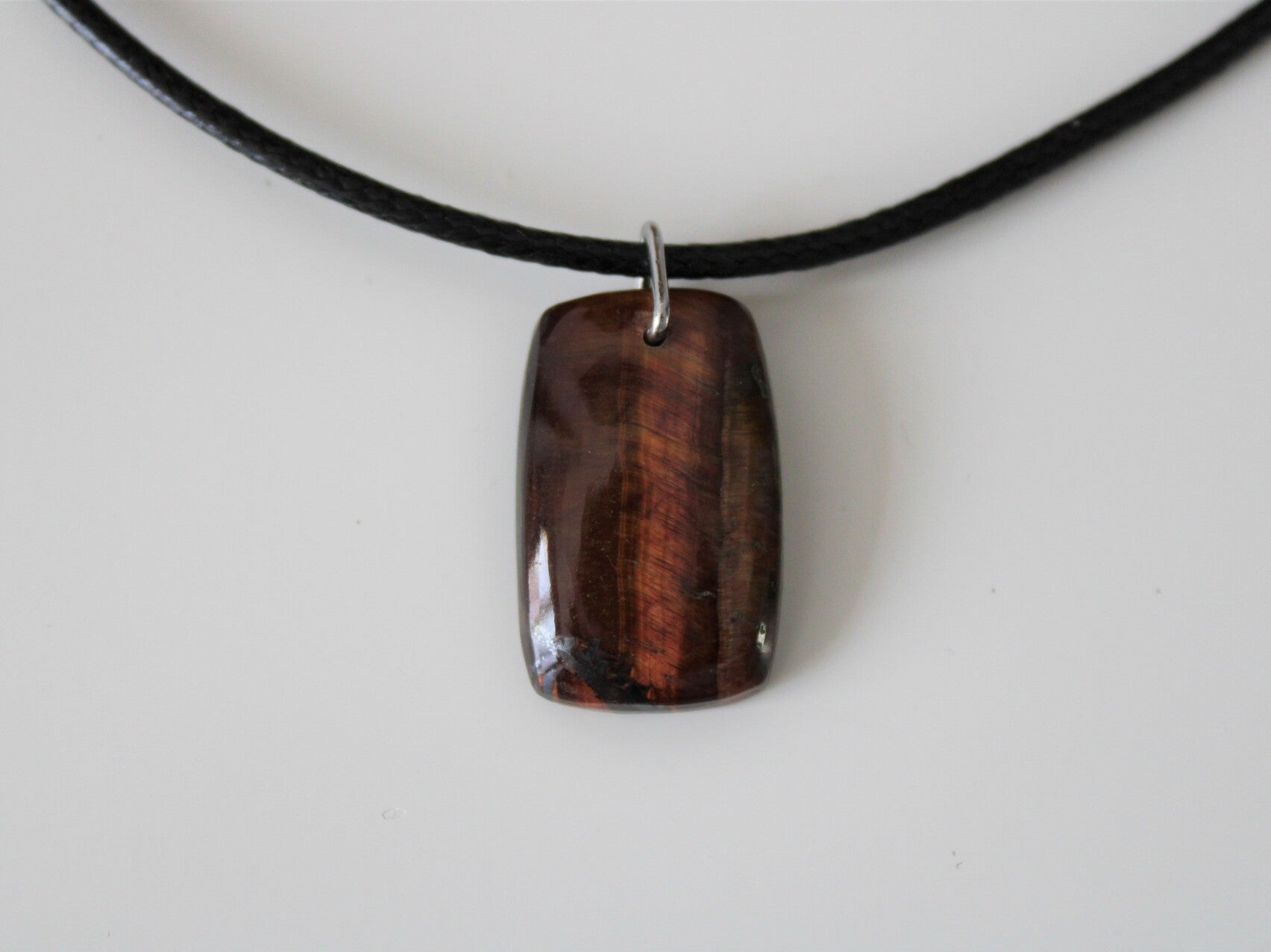 Collier pendentif Oeil de Taureau