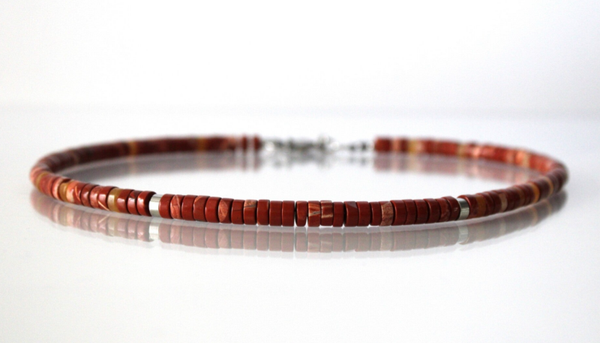 Collier Perles Heishi Jaspe rouge