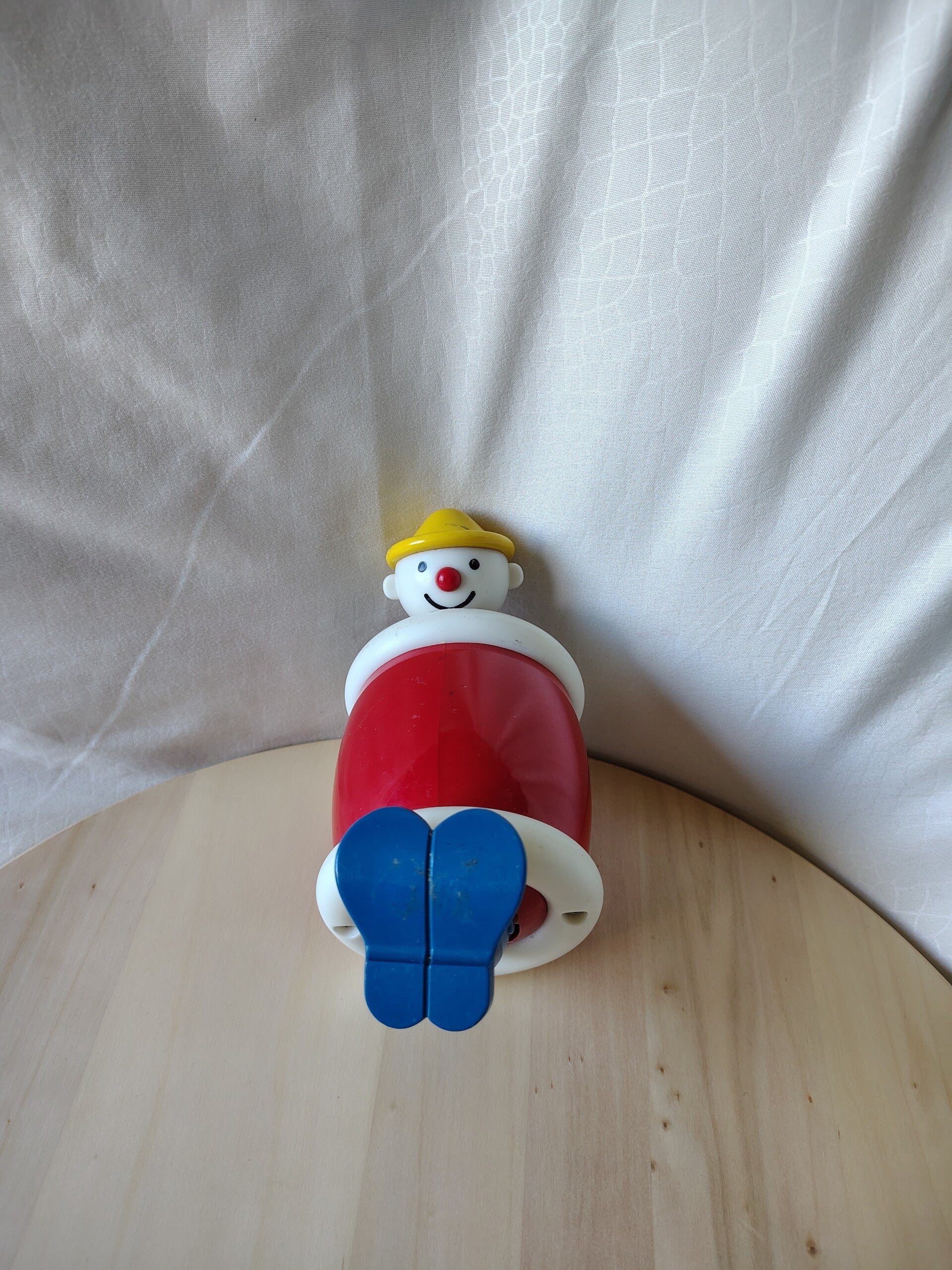 Ambi toys jack in the barrel