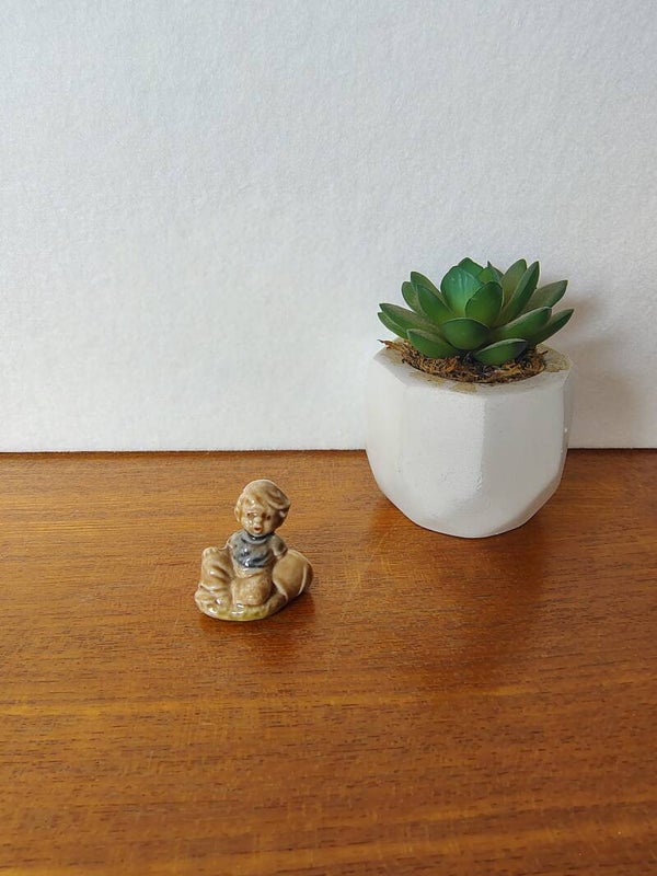 Vintage Wade Whimsie England – kindje met kruik