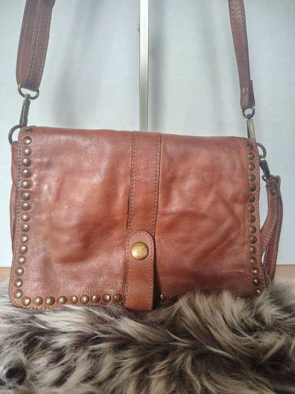 🤎 Prachtige Italiaanse leren crossbody tas in warme cognackleur 🤎