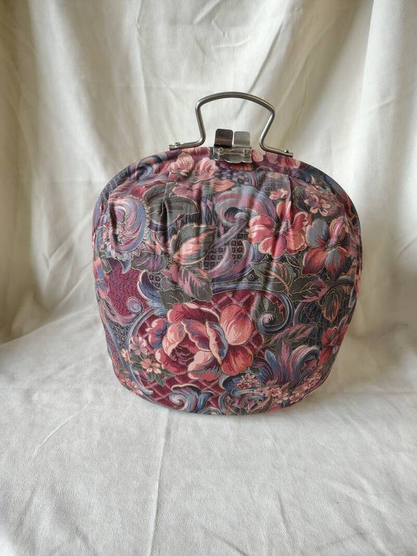 Vintage handwerktas met bloemenprint