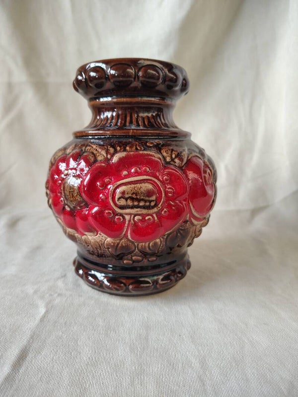vintage west germany vaas met rode bloemen – model 287-78