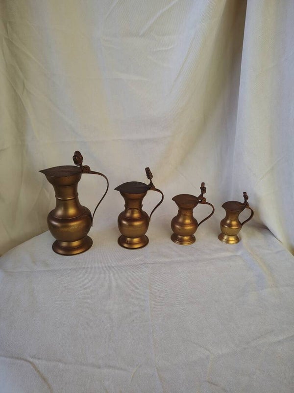 Set van 4 Vintage Koperen Sierkannetjes met Deksel | Miniatuur Kannen | Retro Decoratie