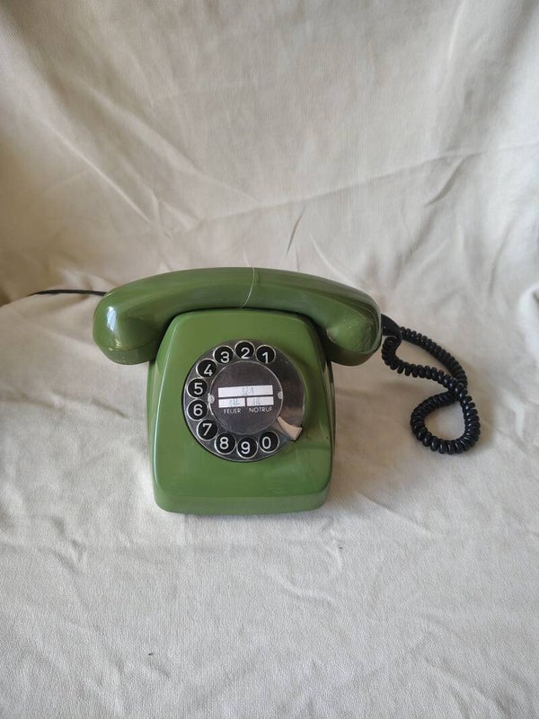 Groene telefoon uit de jaren 80