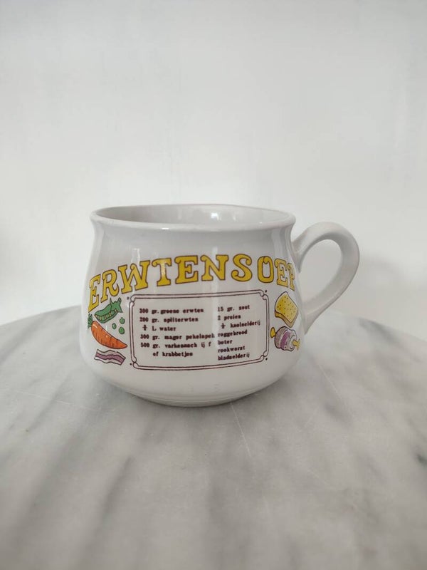 vintage erwtensoep soepkom – Hollandse gezelligheid op tafel