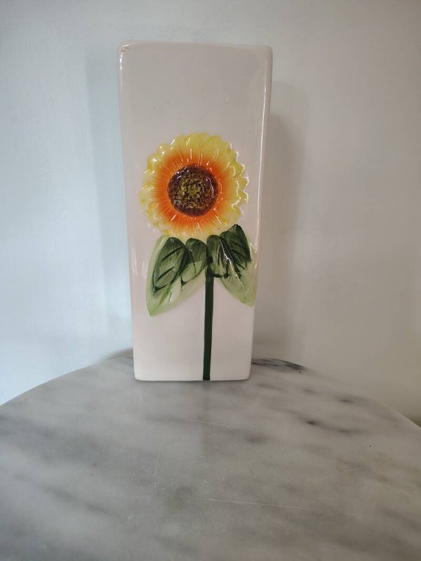 Vintage keramieken verwarmingshanger met zonnebloem – vrolijke retro blikvanger