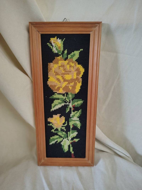 Vintage Gobelin Roos – Tijdloze Handwerkkunst voor aan de Muur!