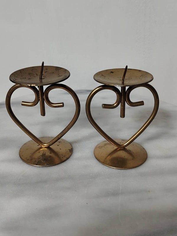 Vintage messingkleurige kandelaars met hart – set van 2 – 7 cm
