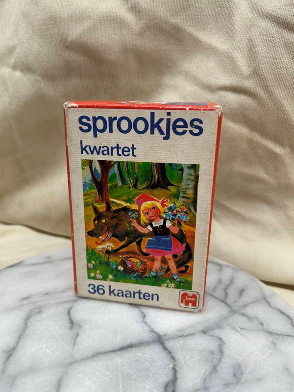 📚 📚 Vintage Jumbo Sprookjeskwartet – Jaren ’80