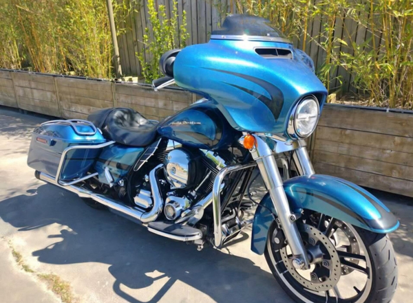 Harley-Davidson street glide