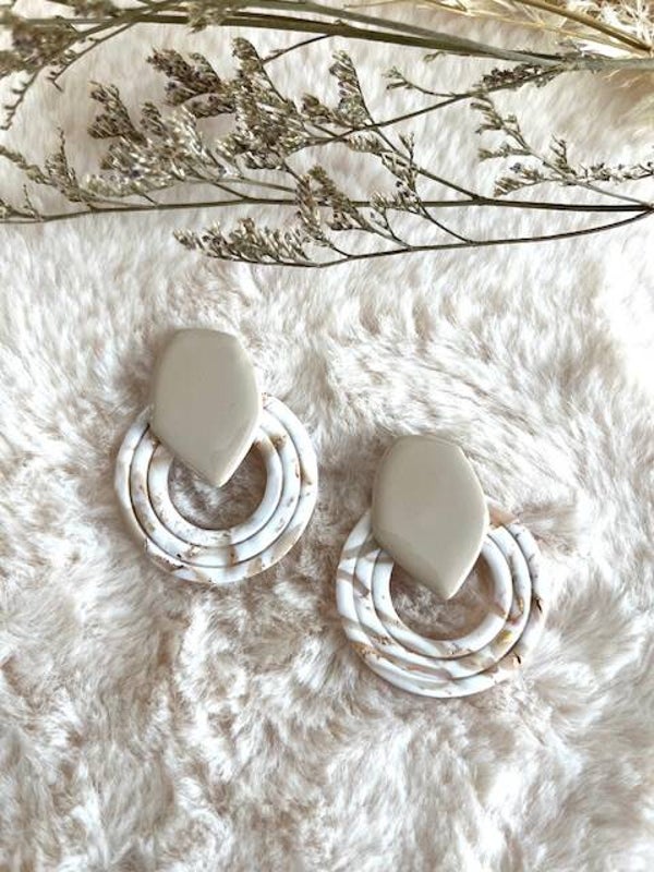 Emmy beige