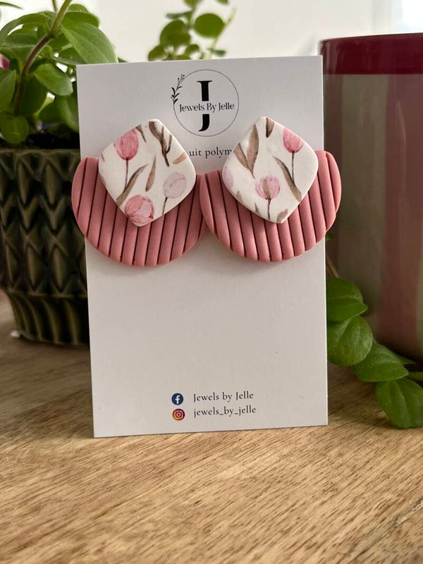 Isabelle oudroze met bloemenprint