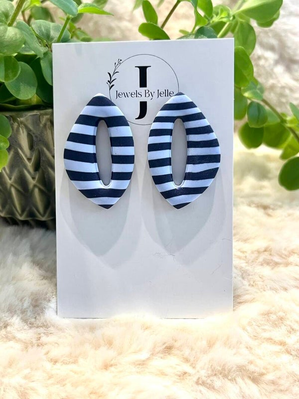Romée blauw streepjes