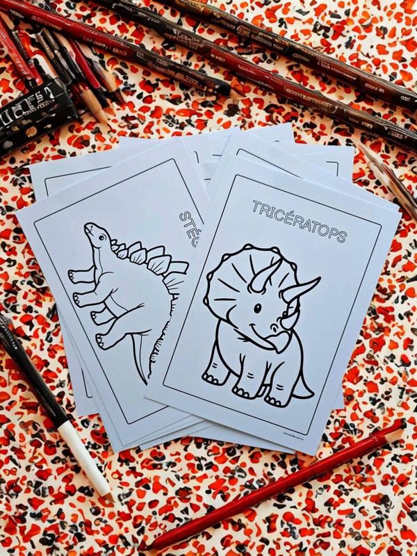 COLORIAGES DINOSAURES