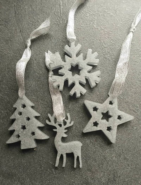 Sujets de Noël x4 argent pailleté nacré