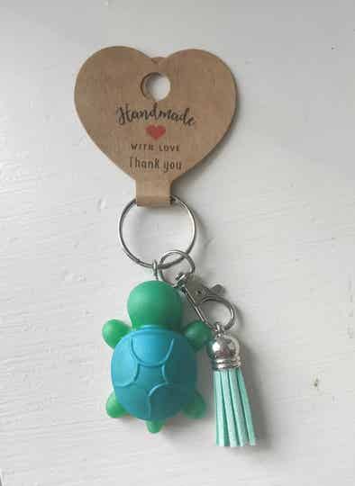 Porte-clés tortue avec pompon
