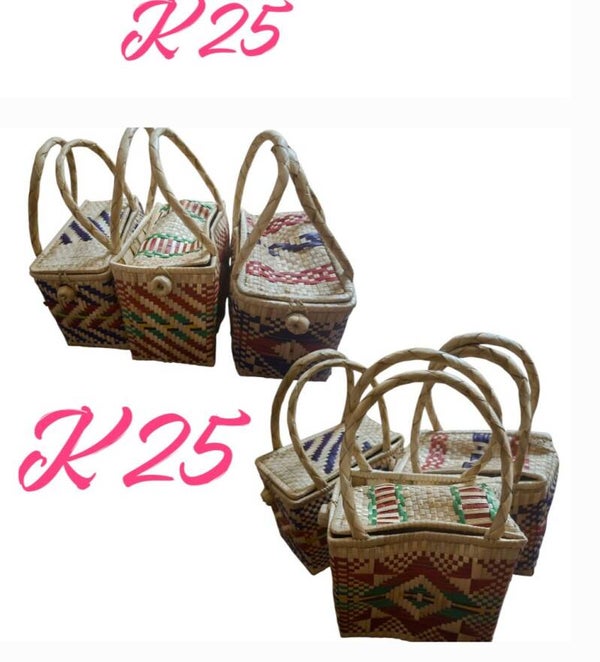 Woven charm baskets