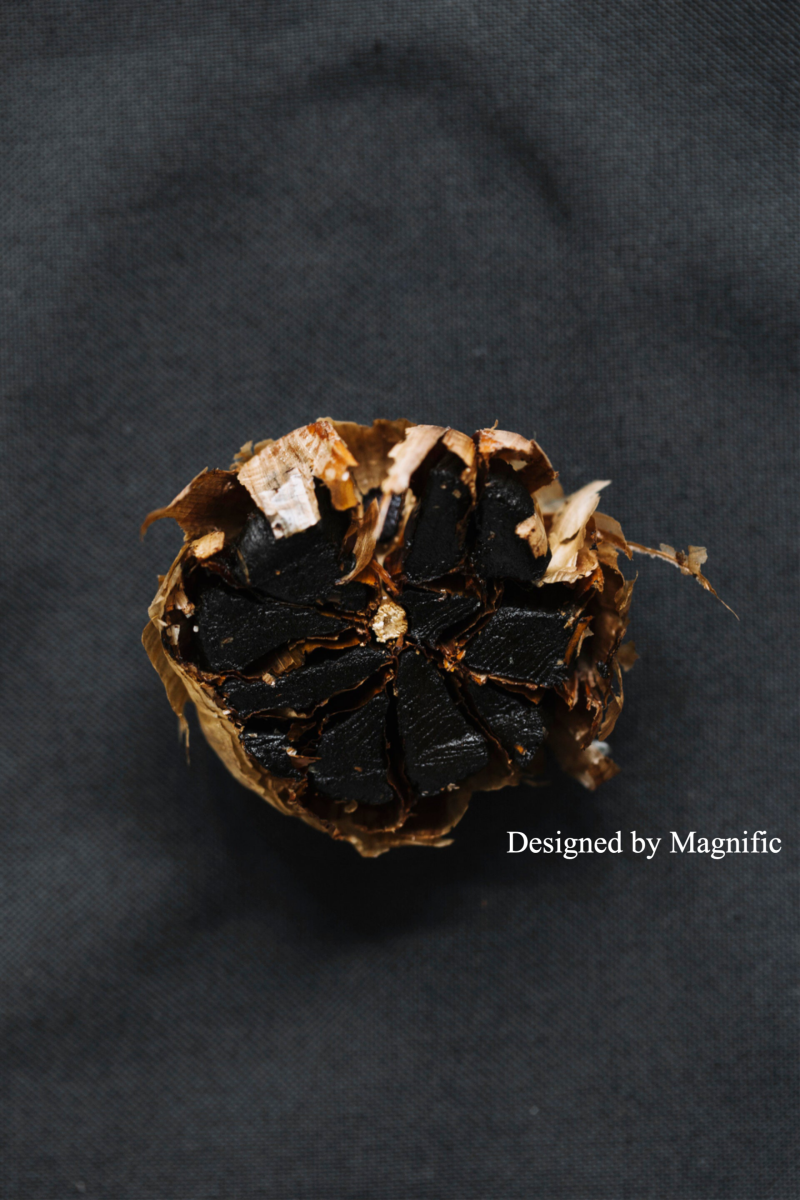 Photo d'ail noir  illustrant notre article sur l'origine de ce dernier