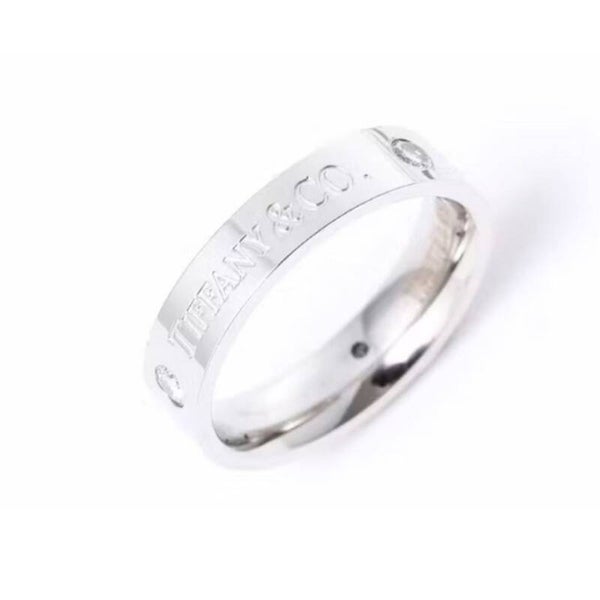Anillo T&C.