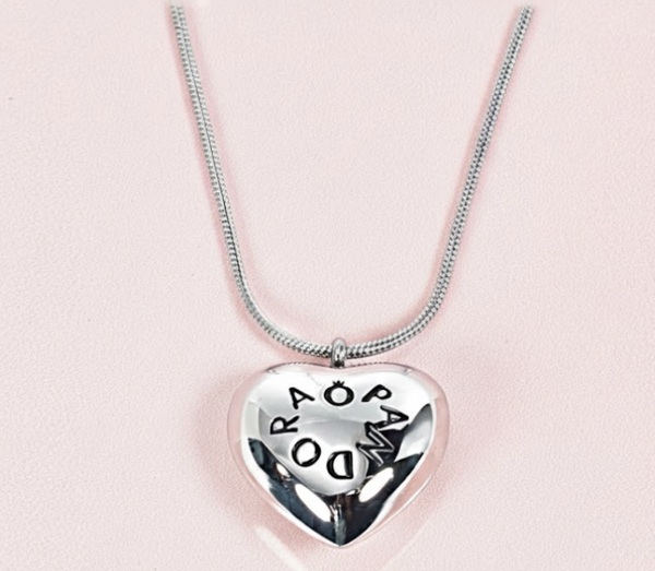 Collar corazón plateado
