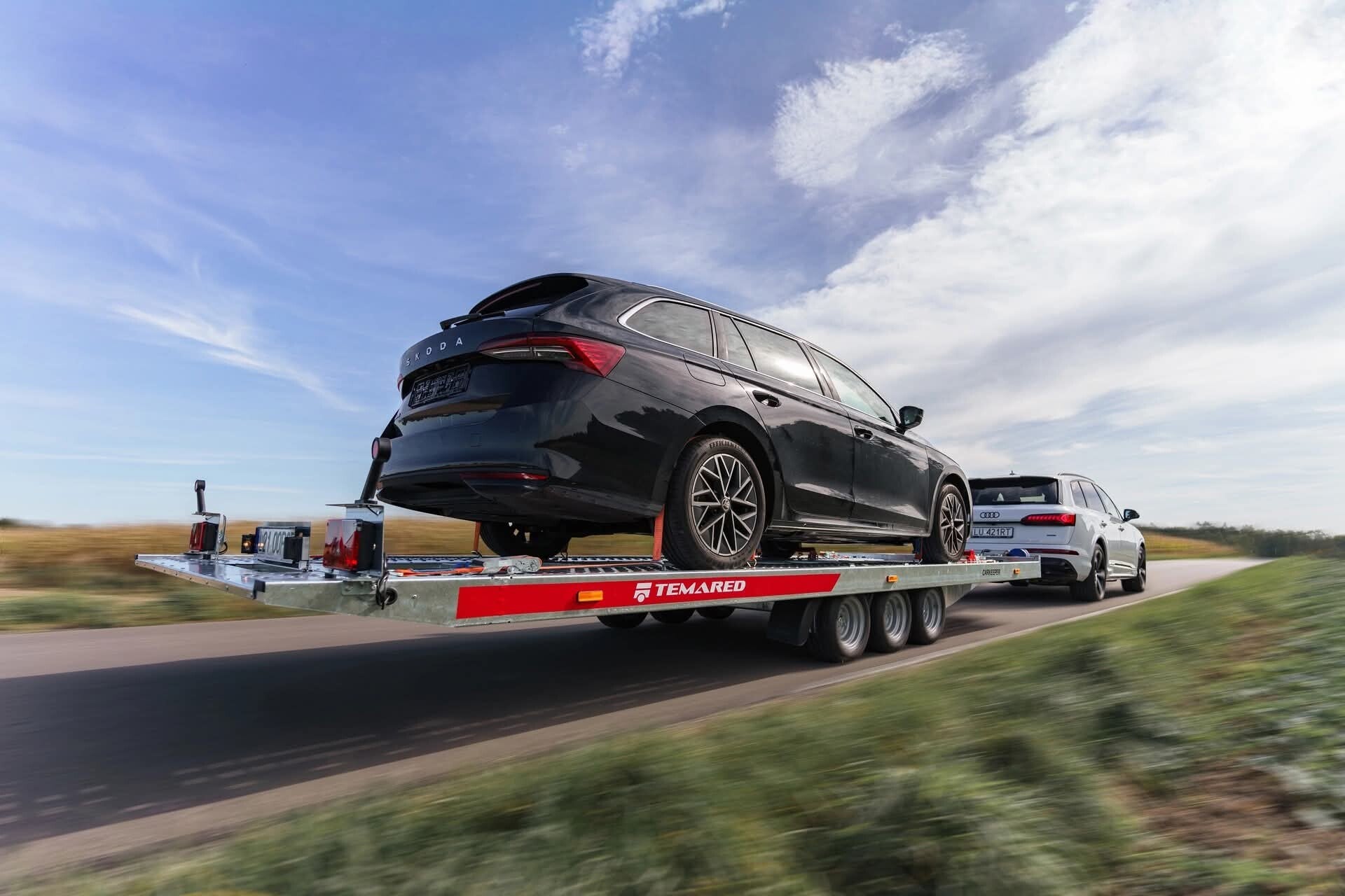 TEMARED Kantelbare autotransporter 480x213 3500KG