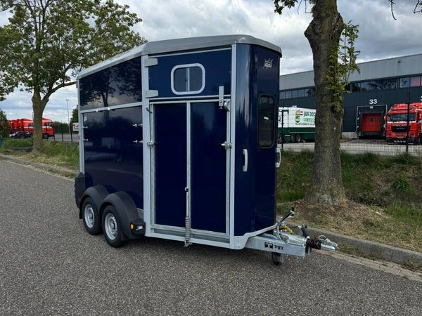 DEMO ACTIE Ifor Williams HB506 Paardentrailer
