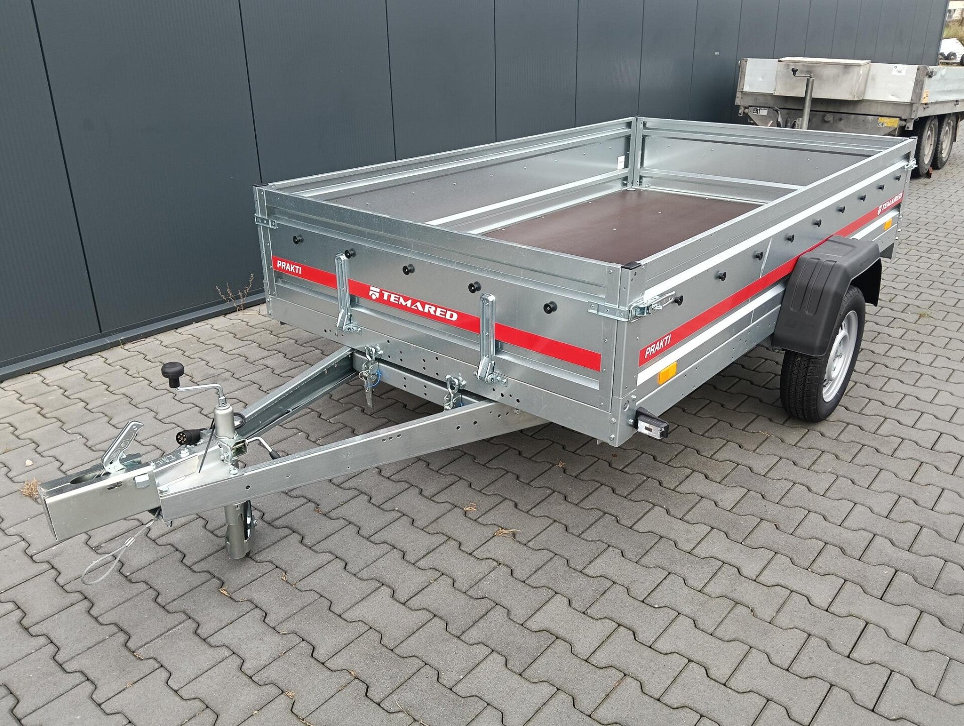 Temared Prakti Kantelbare bakwagen 264x150 750KG