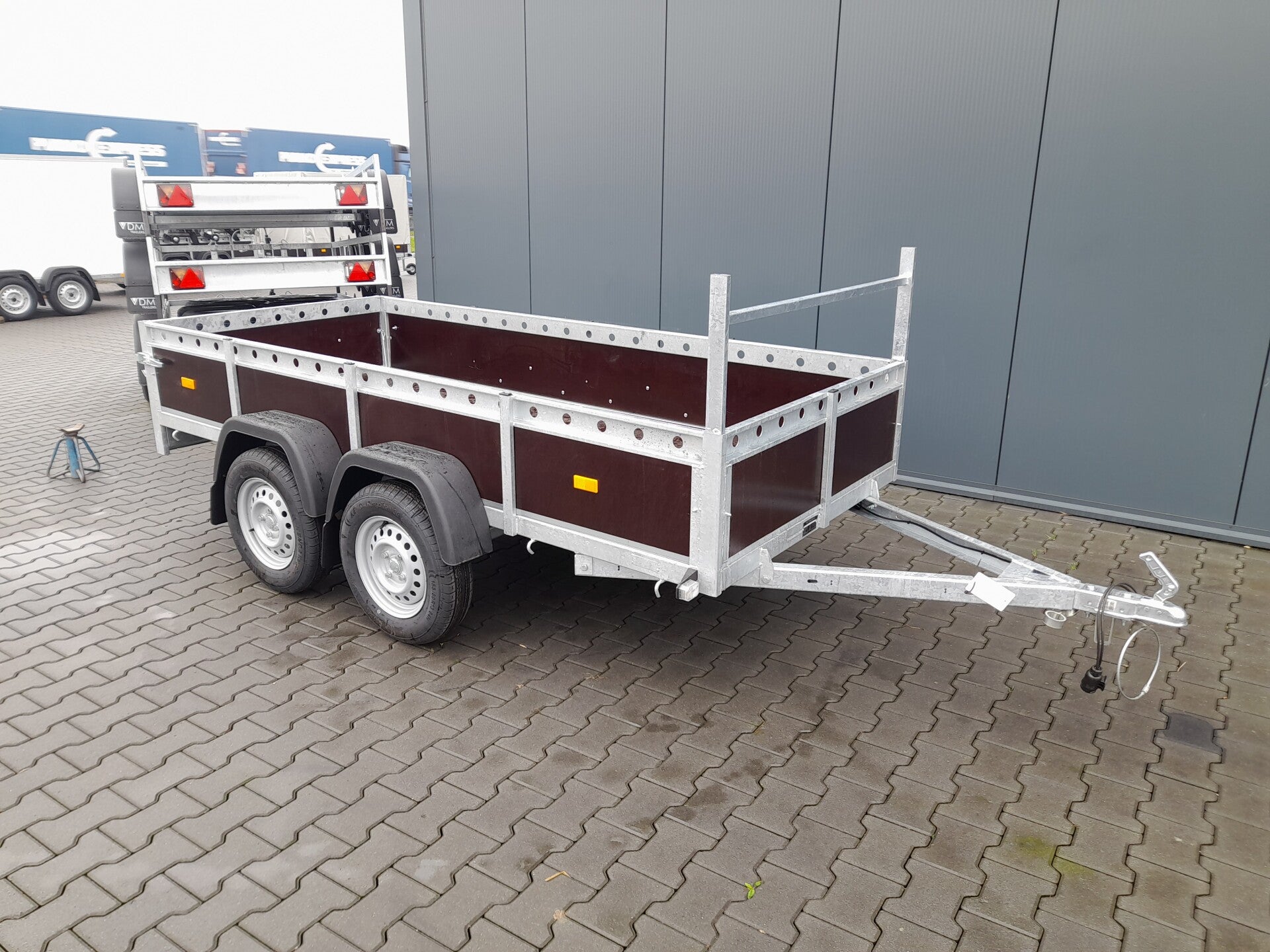 VDM tandemas bakwagen houten zijkanten 300x130