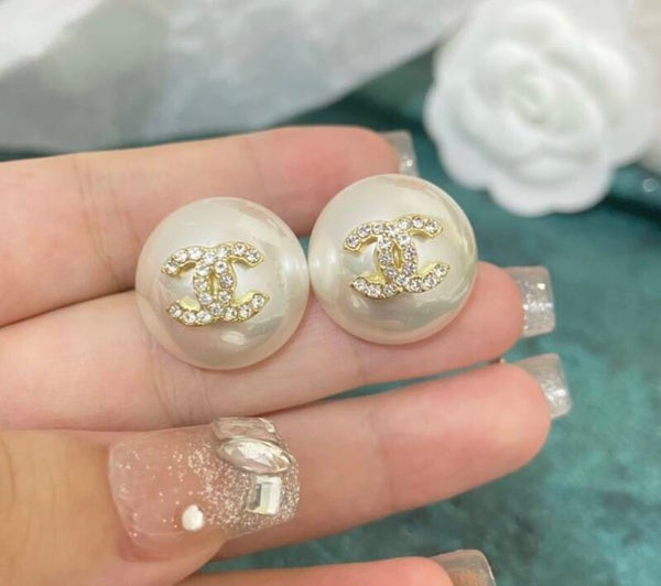 CC Mother of Pearl