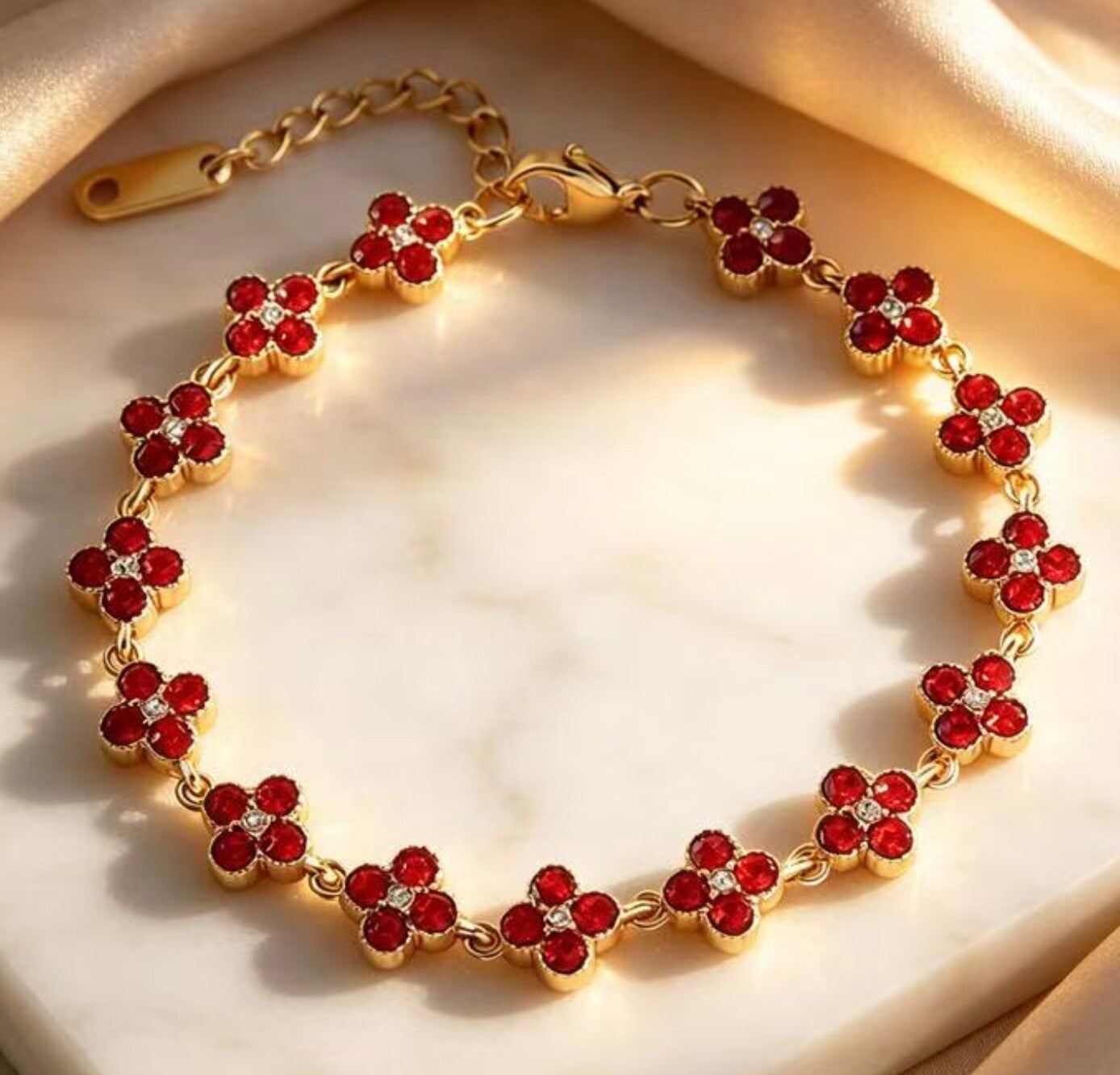 Ruby Bloom Armband
