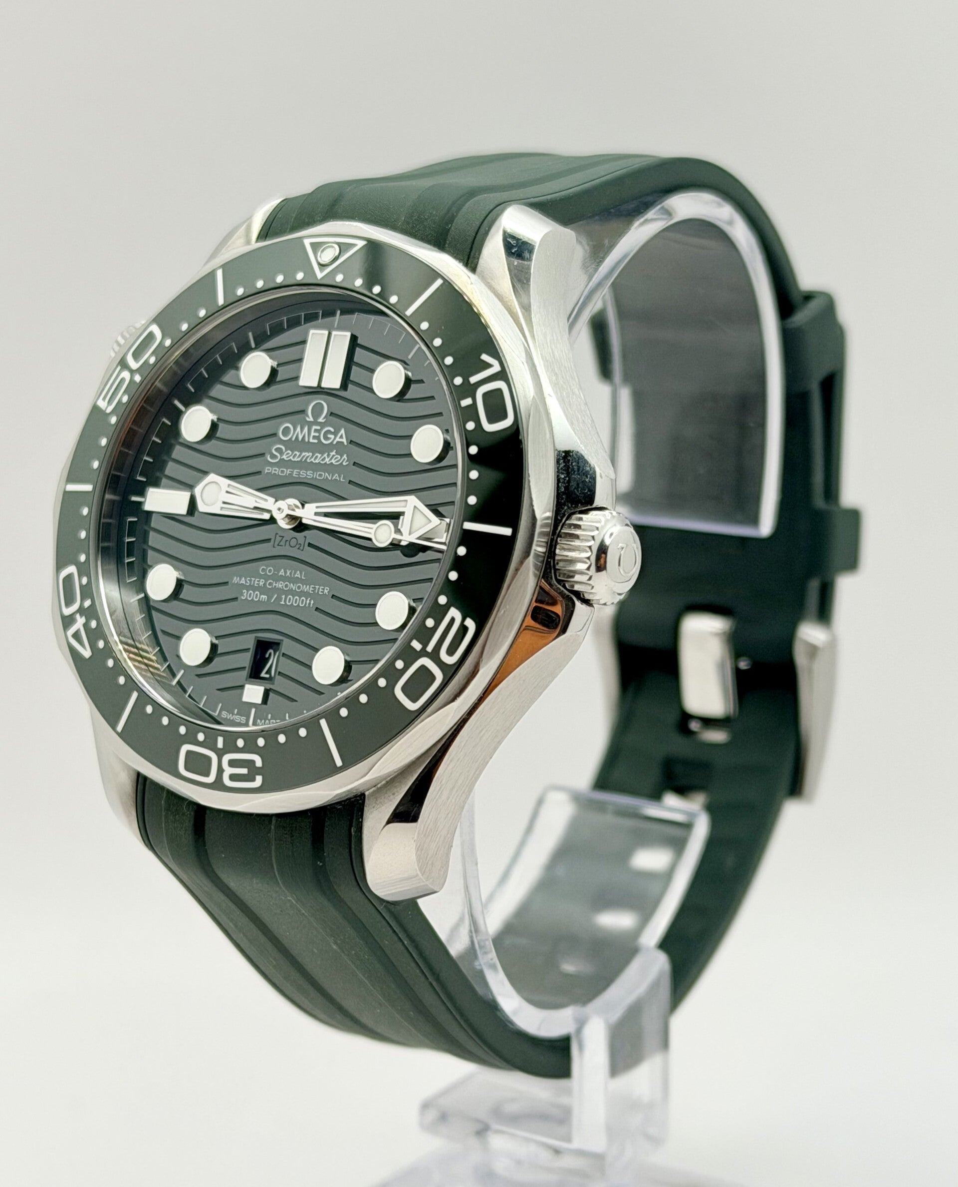 Omega Seamaster Diver 300M "Seaweed"