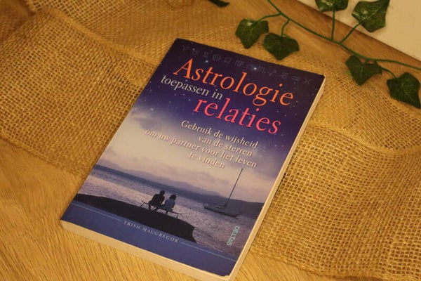 Astrologie toepassen in relaties - Trish Macgregor