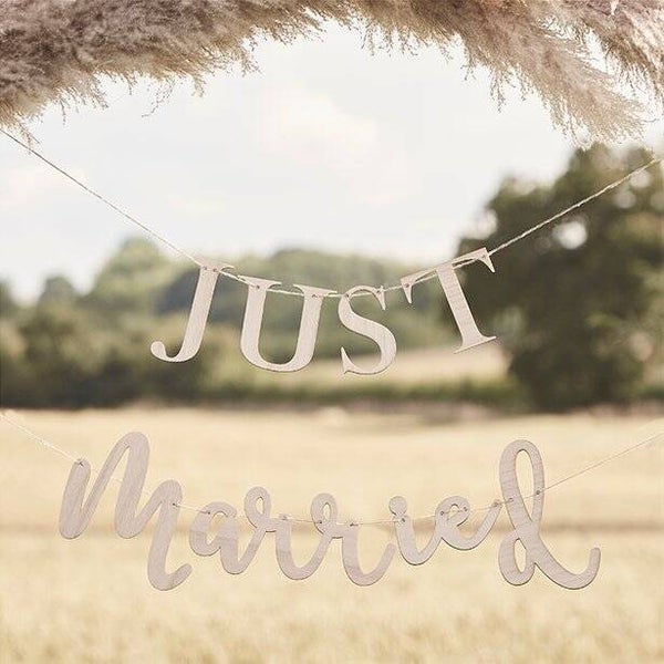 "Just Married" wooden wedding bunting
