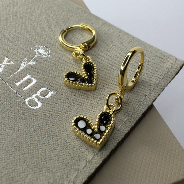 „Hearly“ Black stone Earrings