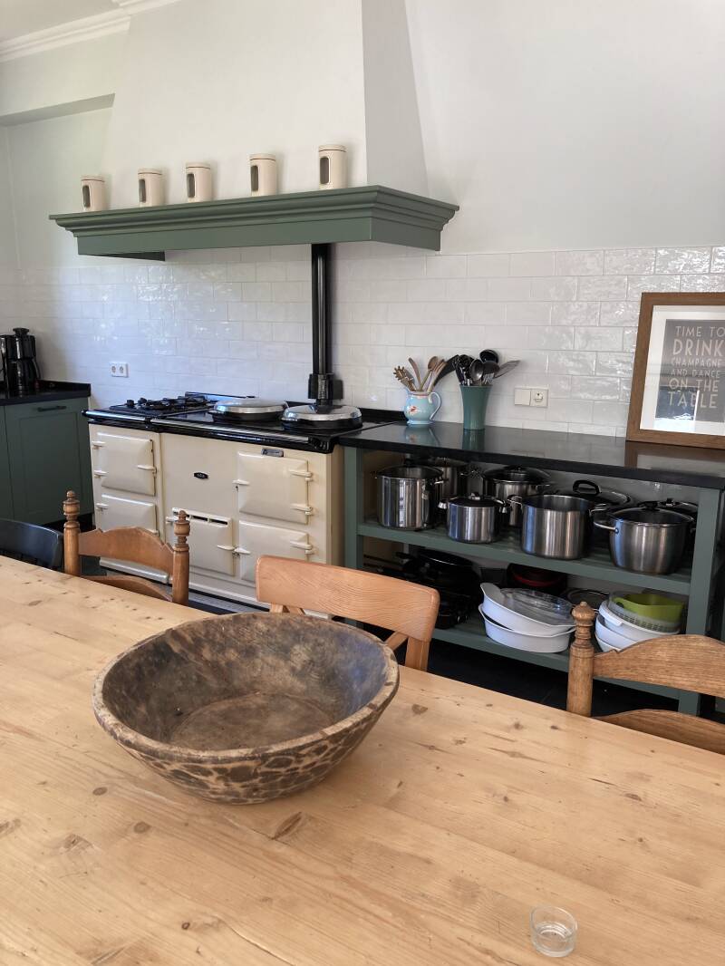Keuken met grote eettafel
